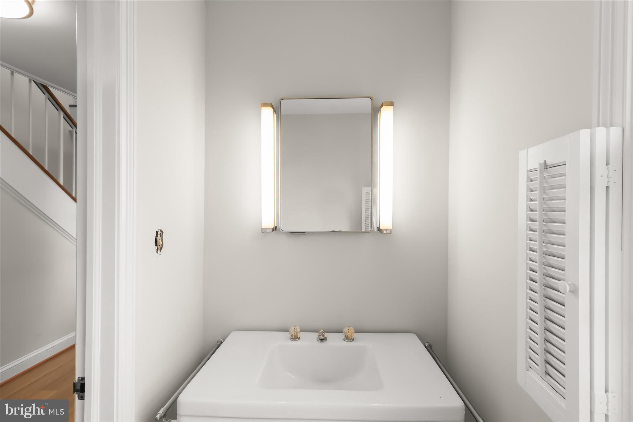 2550 Pickwick Road Baltimore, MD 21207 - Photo 29 of 65 Powder Room