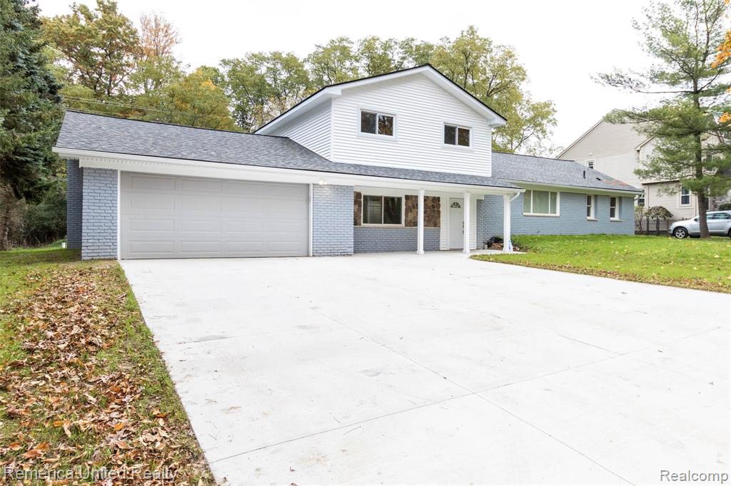 5585 Halsted Road West Bloomfield, MI 48322 - Photo 2 of 37