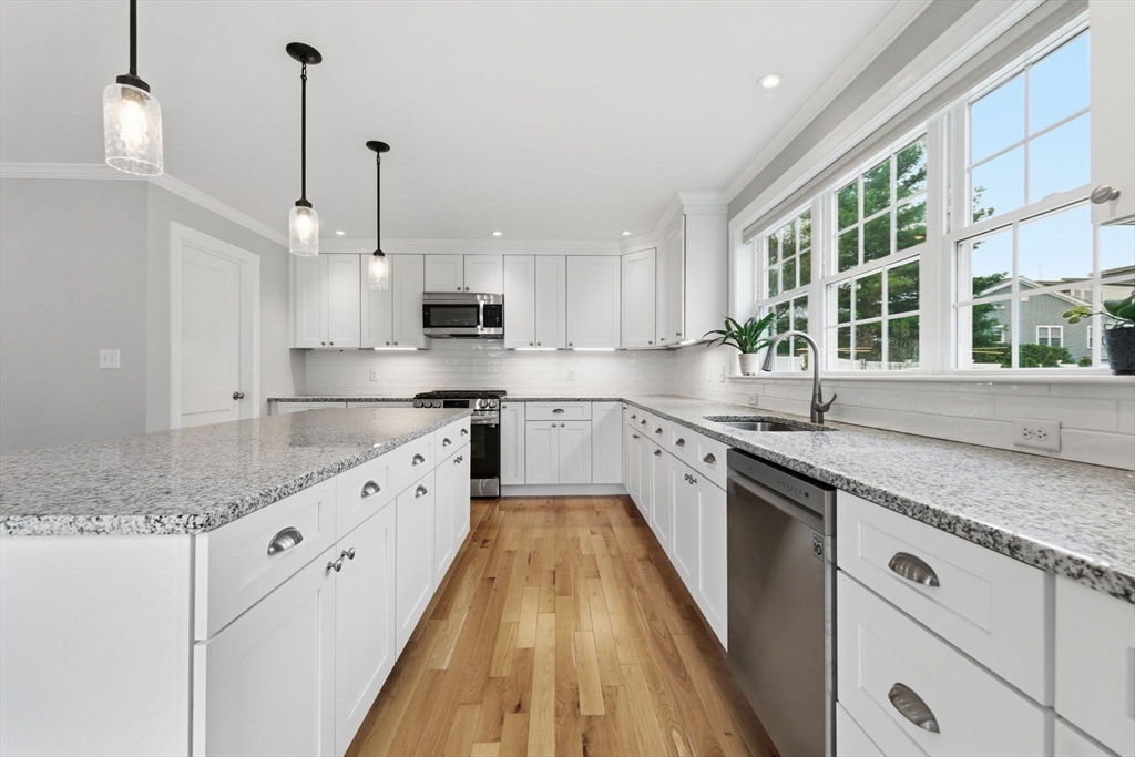 39 French Street, Unit 39 Watertown, MA 02472 - Photo 7 of 32
