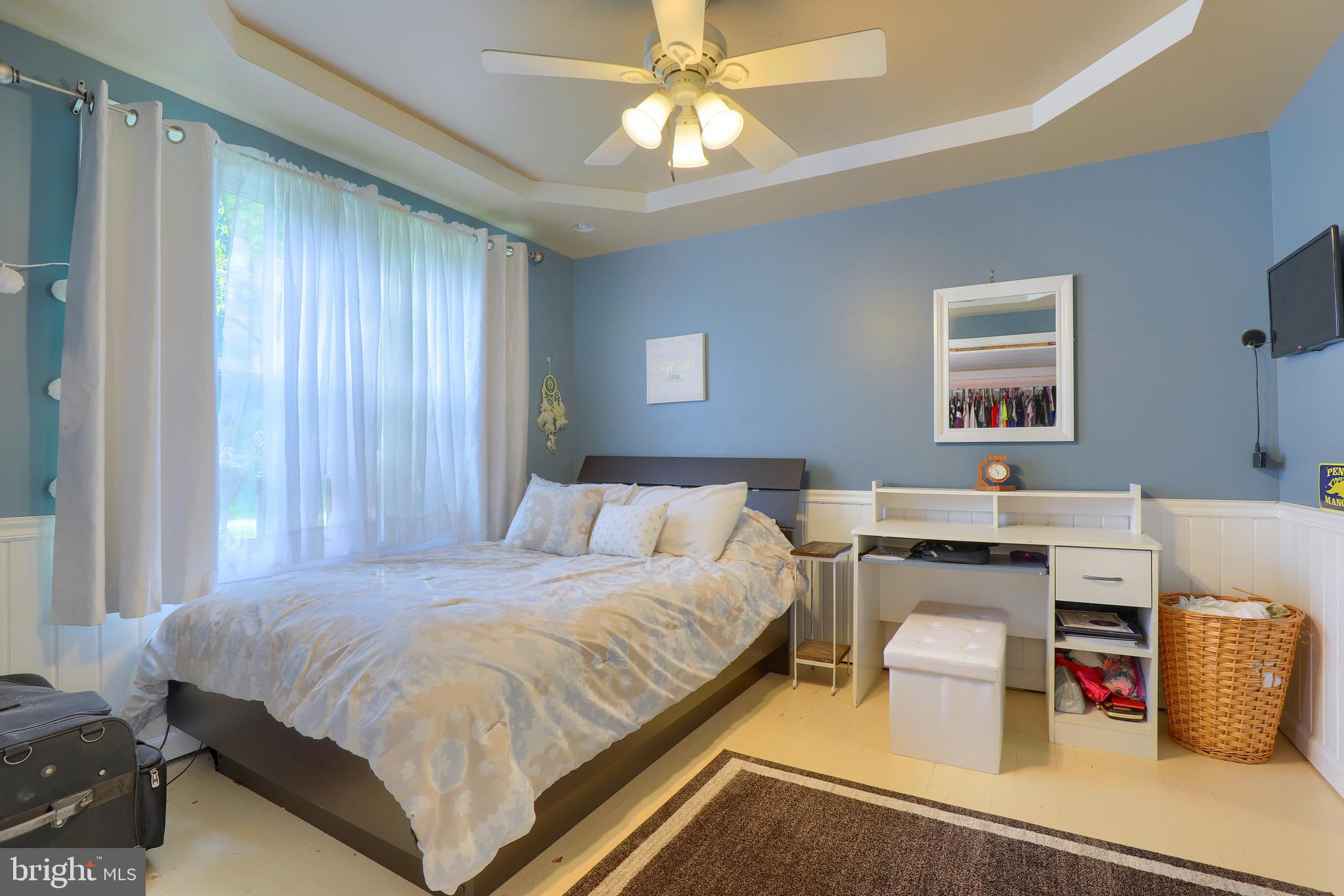 122 River Road Pequea, PA 17565 - Photo 23 of 46 Lower level master bedroom