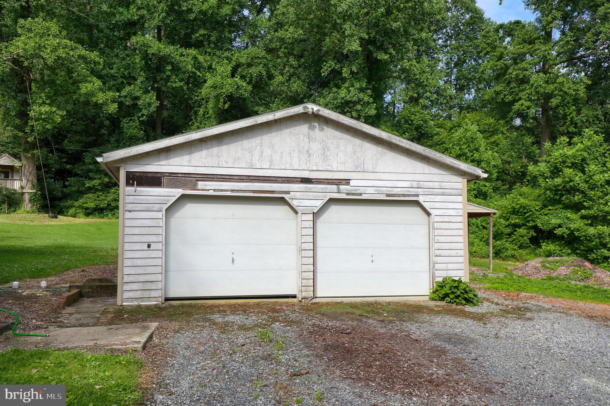 122 River Road Pequea, PA 17565 - Photo 34 of 46 2 car detached garage