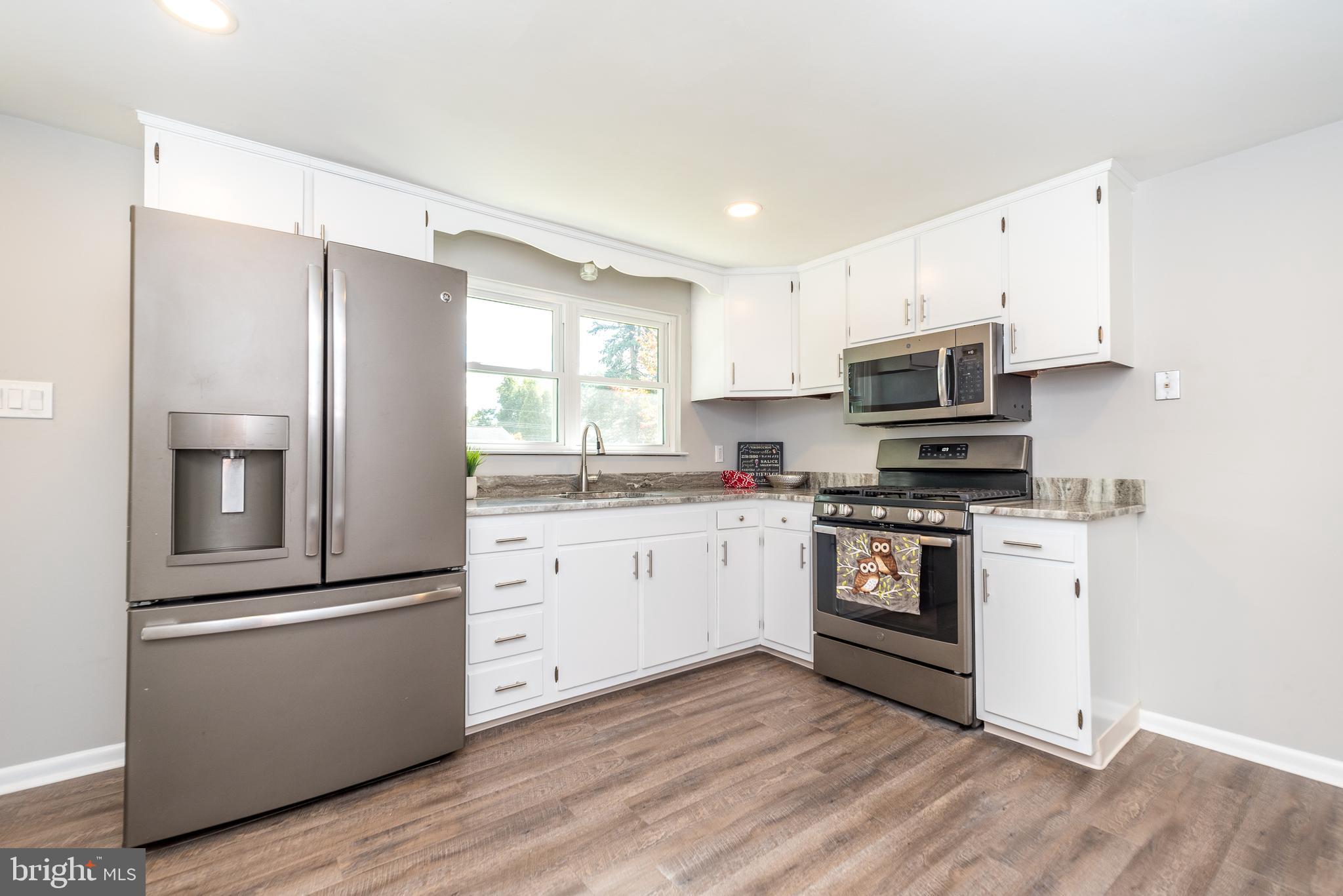 489 Valley Road Warminster, PA 18974 - Photo 11 of 30