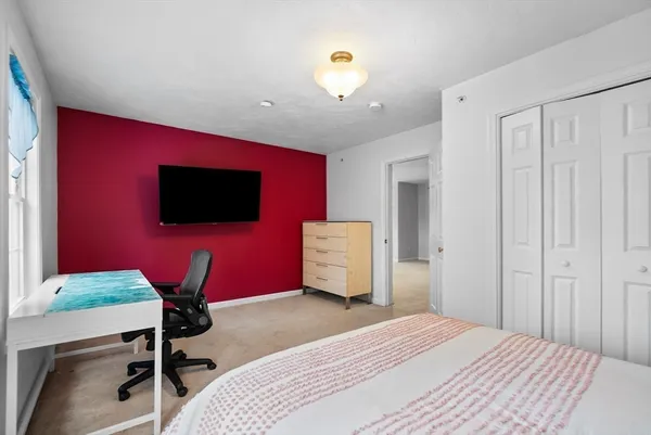$699,999 | 107 Meadow Lane, Unit 107, Randolph, MA 02368