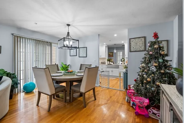 $699,999 | 107 Meadow Lane, Unit 107, Randolph, MA 02368