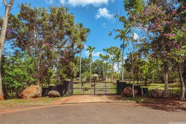 a view of a outdoor space