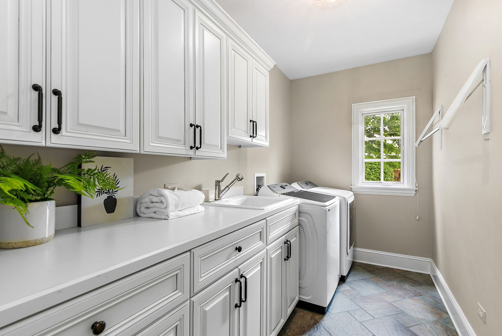 3S412 Saddle Ridge Court Warrenville, IL 60555 - Photo 24 of 76