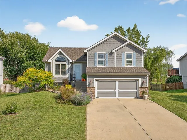 $355,000 | 7020 Northeast 113th Terrace, Kansas City, MO 64156