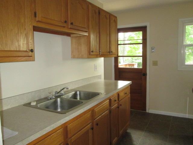 4734 Rucker Road Moneta, VA 24121 - Photo 12 of 37 Kitchen
