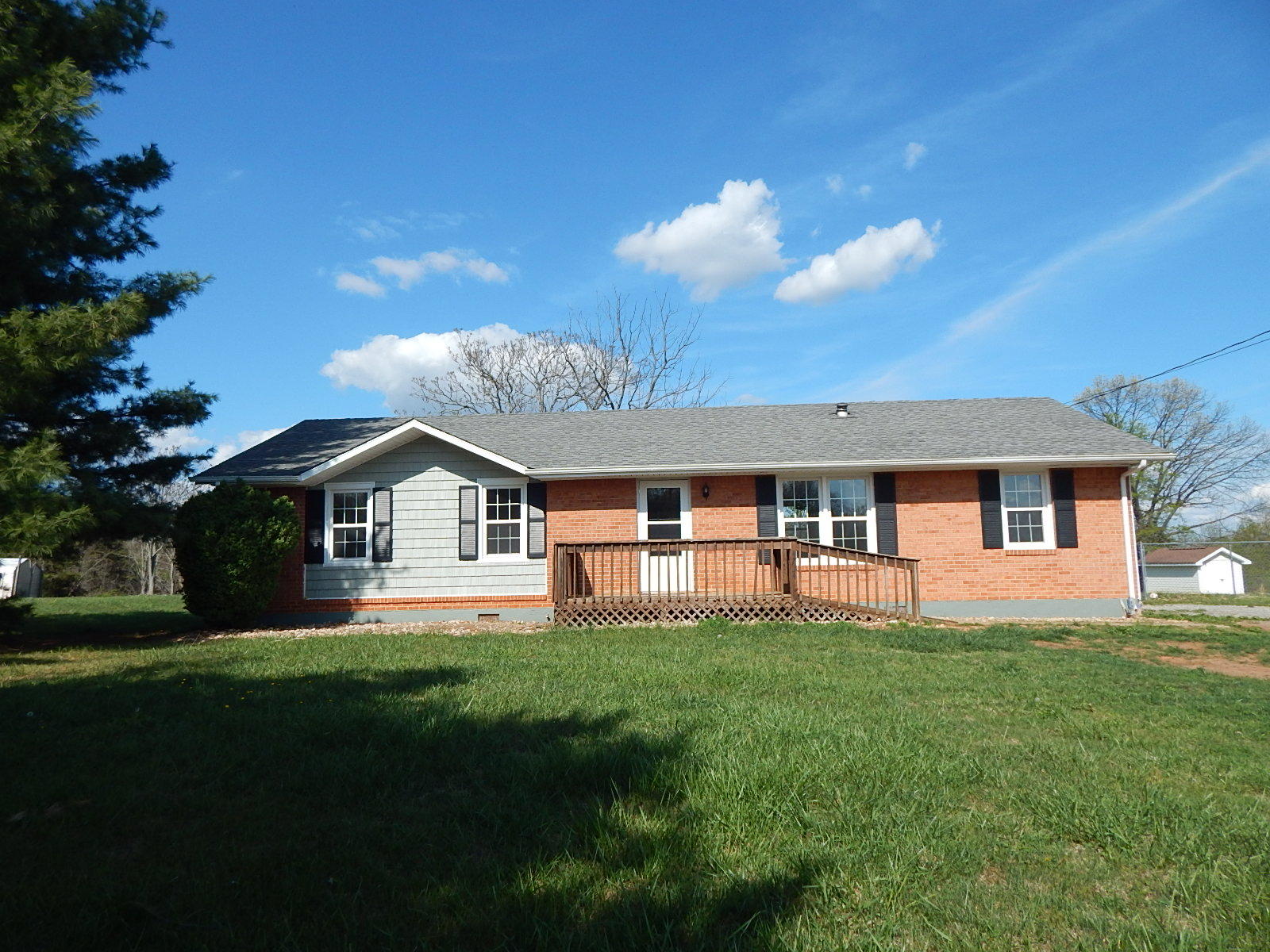 4734 Rucker Road Moneta, VA 24121 - Photo 2 of 37 DSCN4677