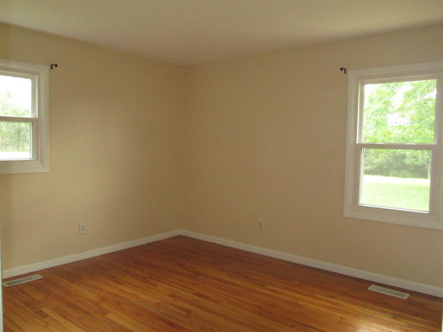 4734 Rucker Road Moneta, VA 24121 - Photo 29 of 37 Bedroom 3