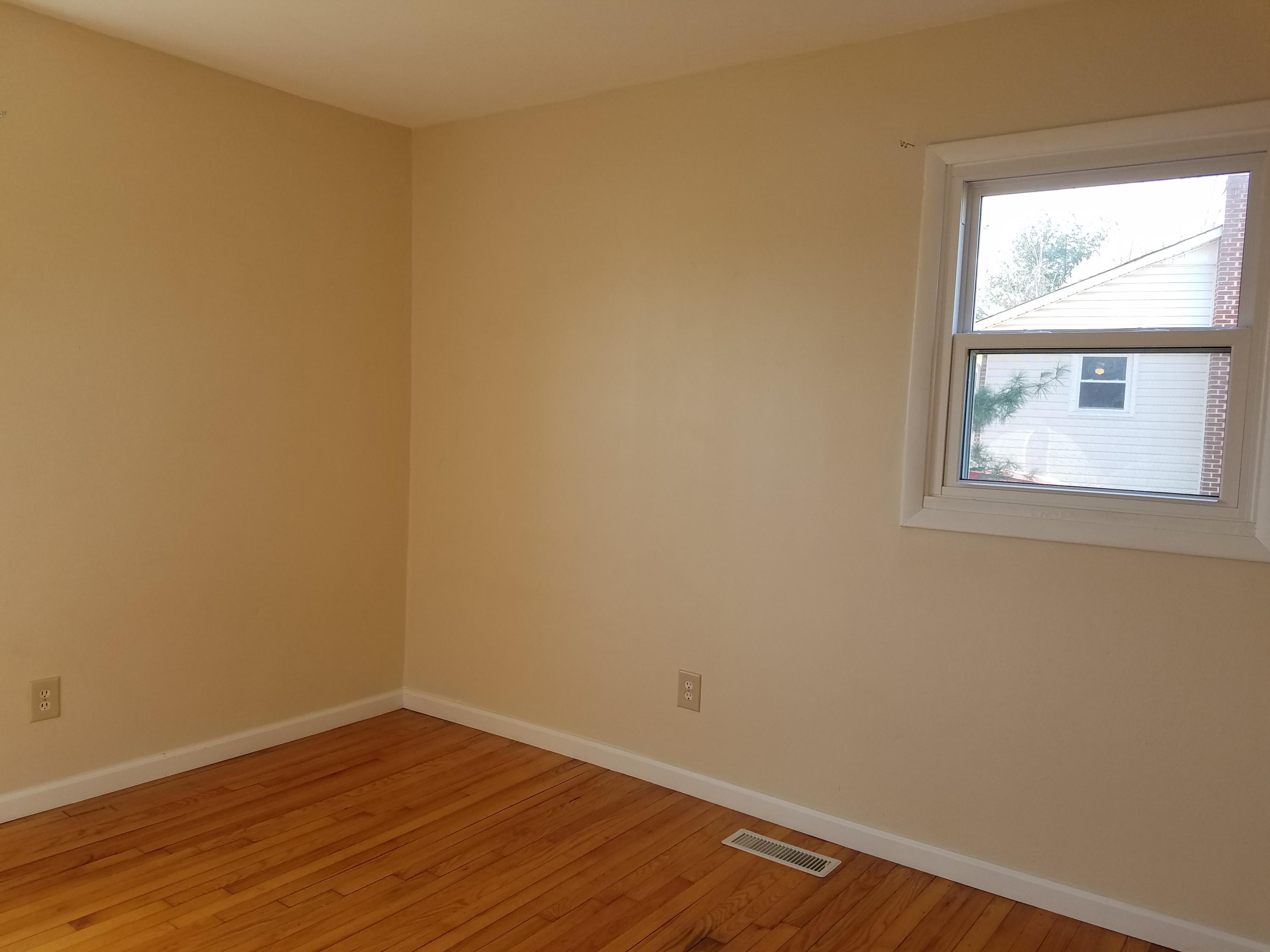 4734 Rucker Road Moneta, VA 24121 - Photo 31 of 37 Bedroom 2