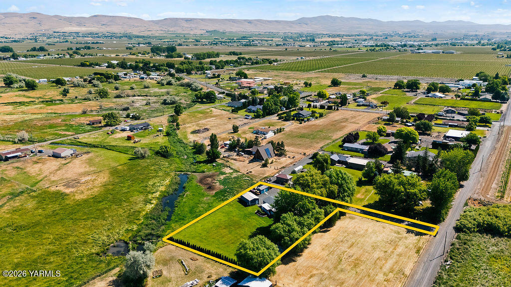 4421 Bell Road Yakima, WA 98901 - Photo 40 of 44 4421BellRdAerials-7prop