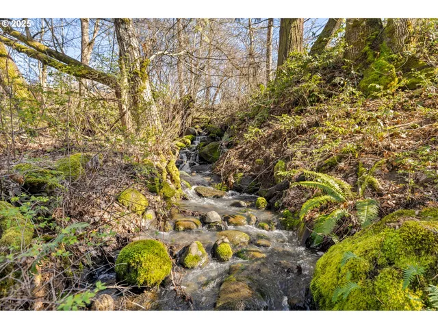 $299,000 | 435 Frankton Road, Hood River, OR 97031