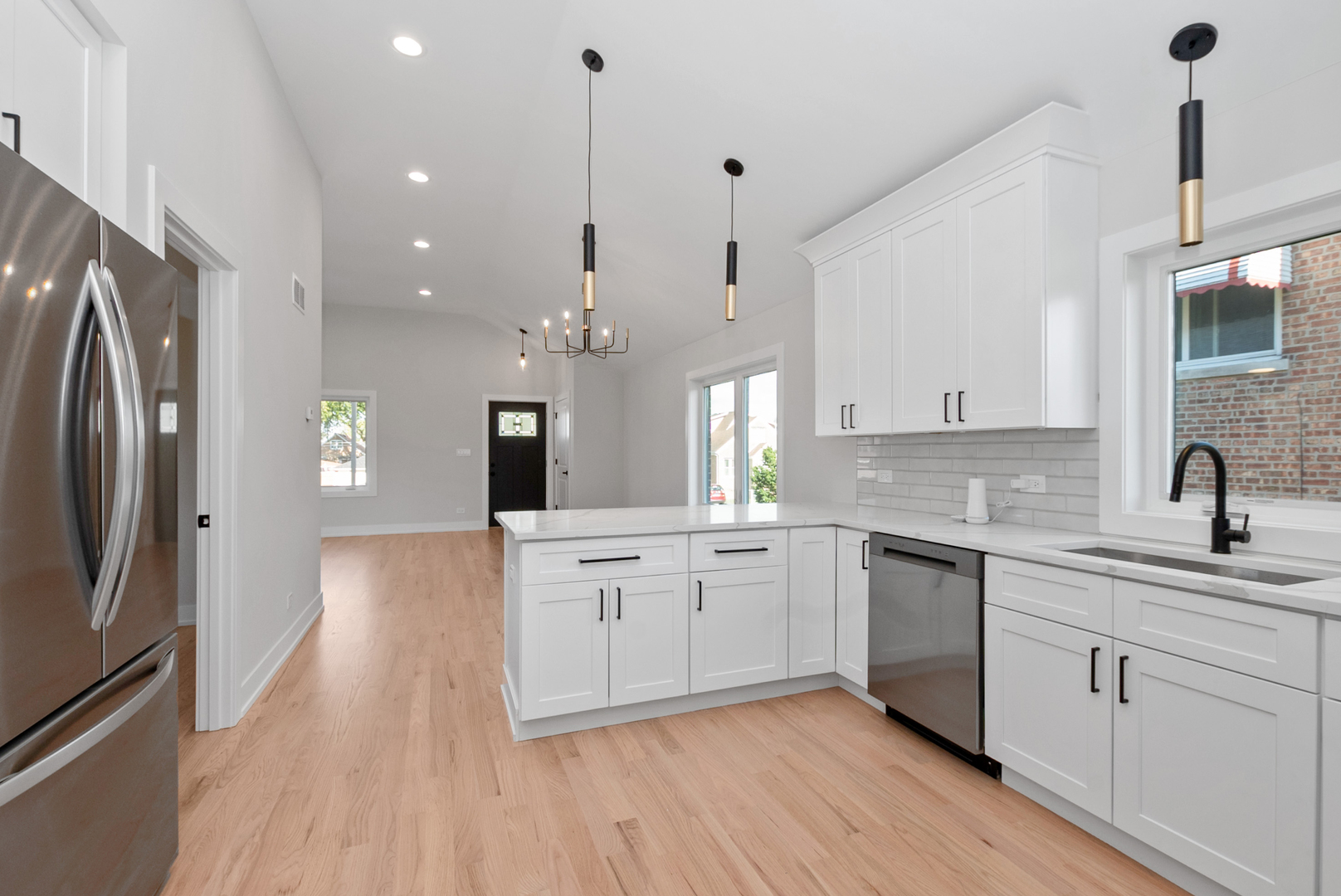 7311 West 58th Street Summit, IL 60501 - Photo 15 of 46