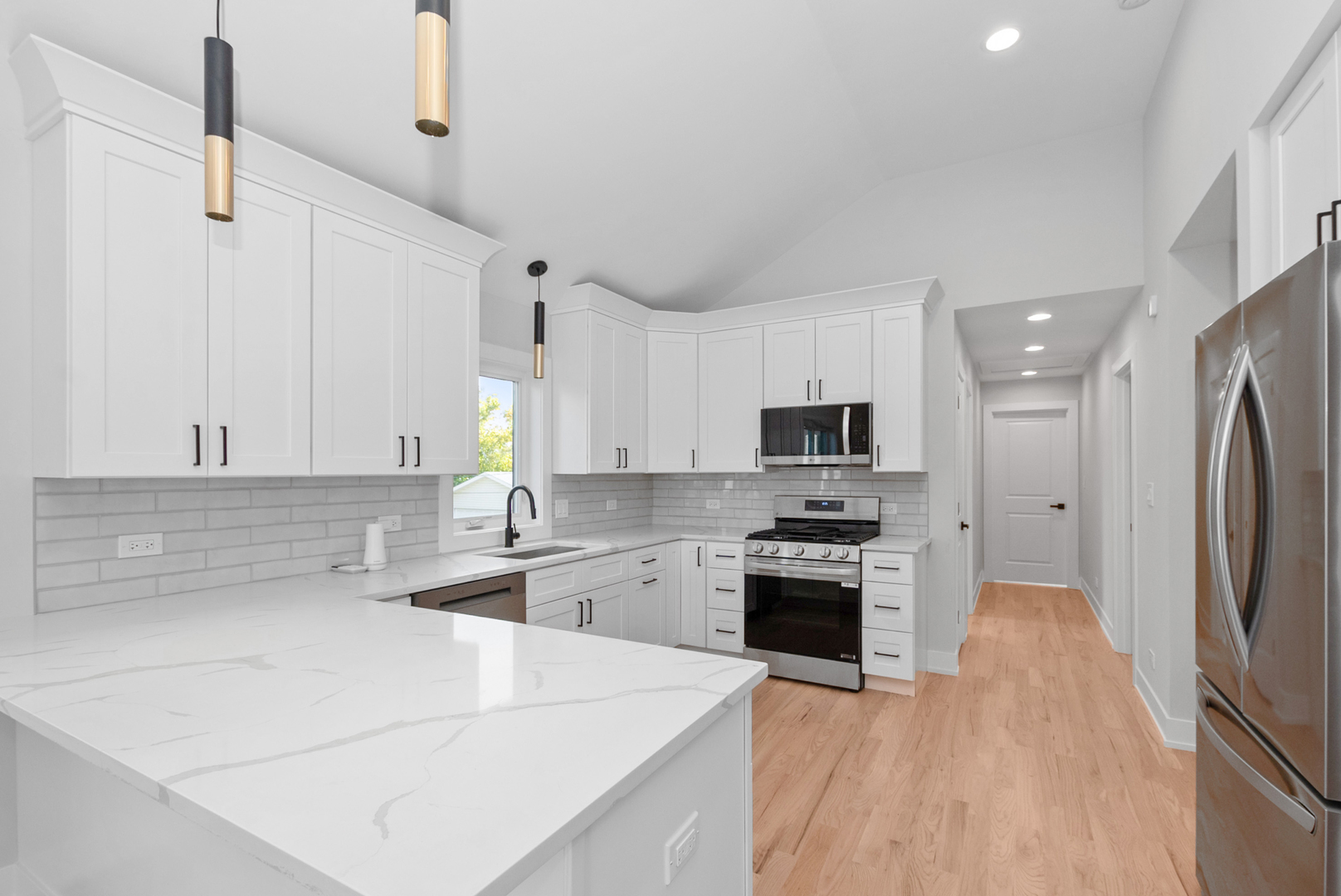 7311 West 58th Street Summit, IL 60501 - Photo 17 of 46