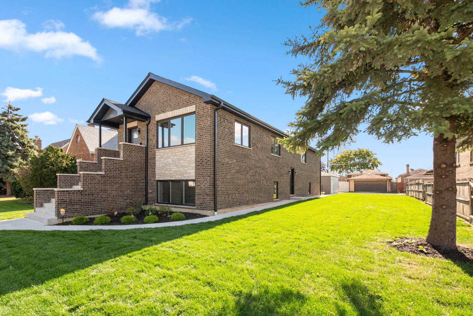 7311 West 58th Street Summit, IL 60501 - Photo 3 of 46