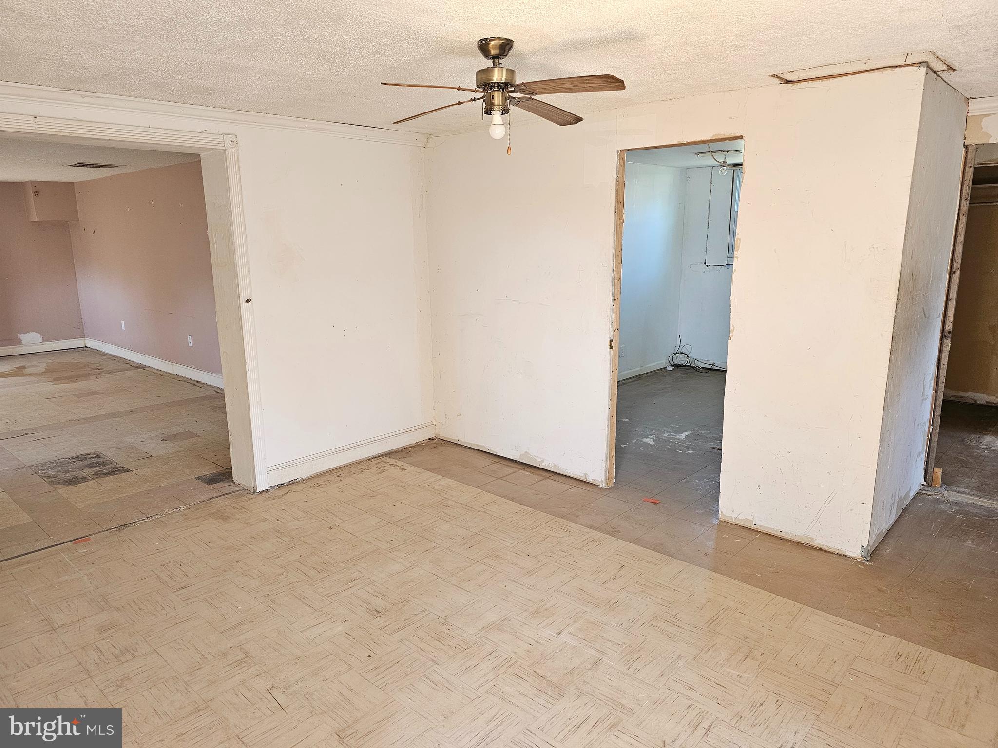 330 Suter Road Catonsville, MD 21228 - Photo 6 of 17 Gallery Image 6
