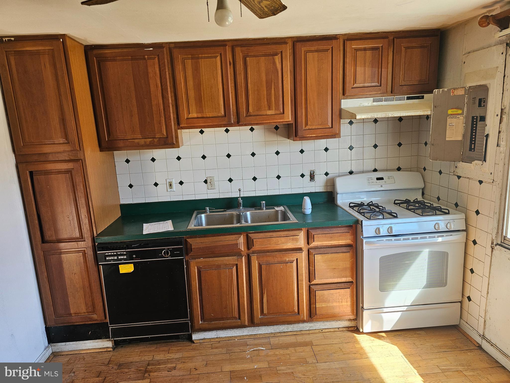 330 Suter Road Catonsville, MD 21228 - Photo 8 of 17 Gallery Image 8