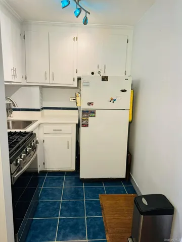 a close view of stove top oven