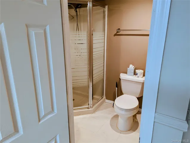 $605,000 | 139 Pine Neck Avenue, East Patchogue, NY 11772