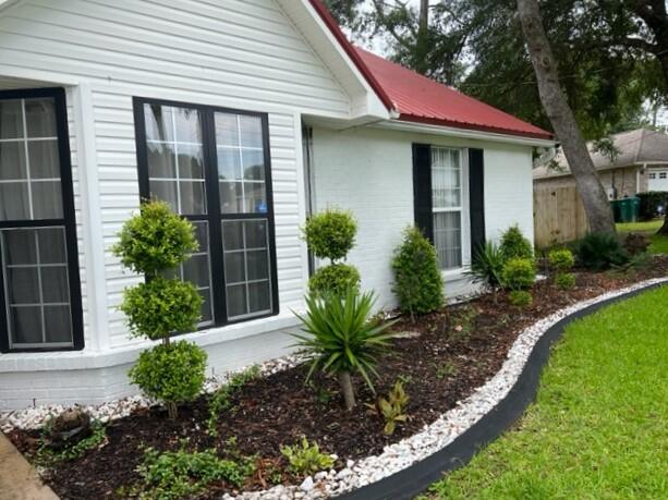 2804 Hogan Lane Crestview, FL 32539 - Photo 3 of 56 IMG_4765