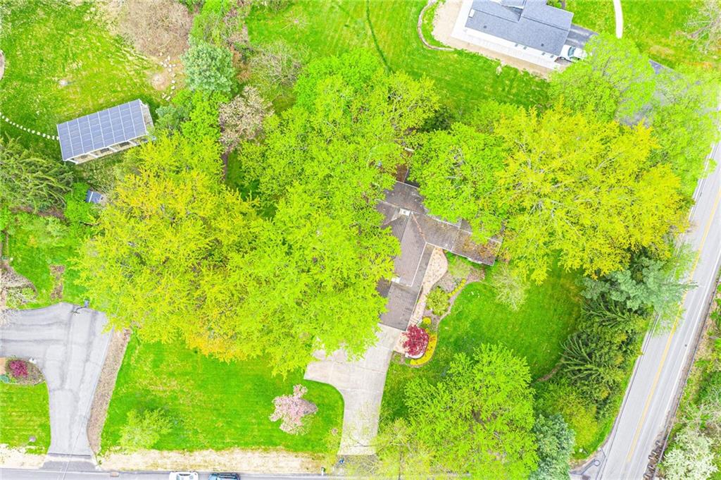 412 Fox Chapel Road Pittsburgh, PA 15238 - Photo 3 of 25 Gallery Image 3