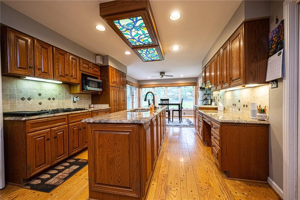 412 Fox Chapel Road Pittsburgh, PA 15238 - Photo 5 of 25 Gallery Image 5