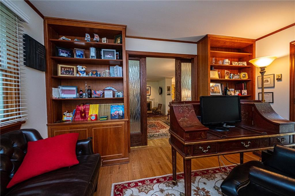 412 Fox Chapel Road Pittsburgh, PA 15238 - Photo 10 of 25 Gallery Image 10