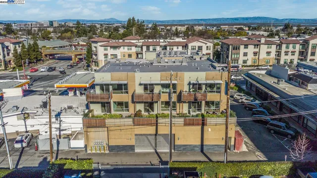 a picture of city view