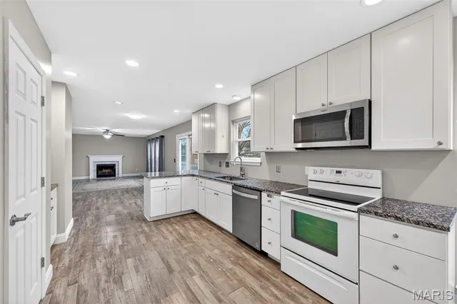 $375,000 | 79 Four Winds Drive, St. Peters, MO 63376