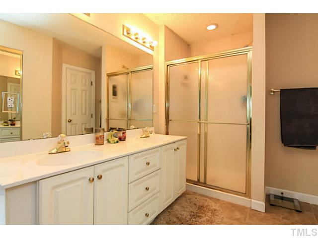5604 Crossfield Drive Raleigh, NC 27613 - Photo 14 of 24