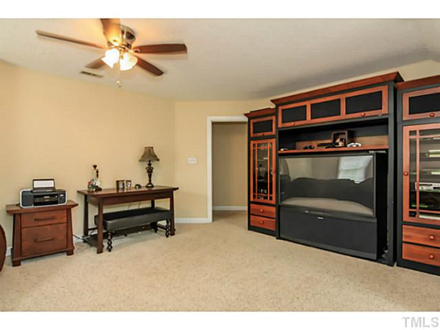 5604 Crossfield Drive Raleigh, NC 27613 - Photo 21 of 24