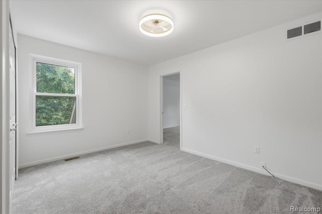 1393 Remsing Street Hartland, MI 48353 - Photo 39 of 71 Gallery Image 39