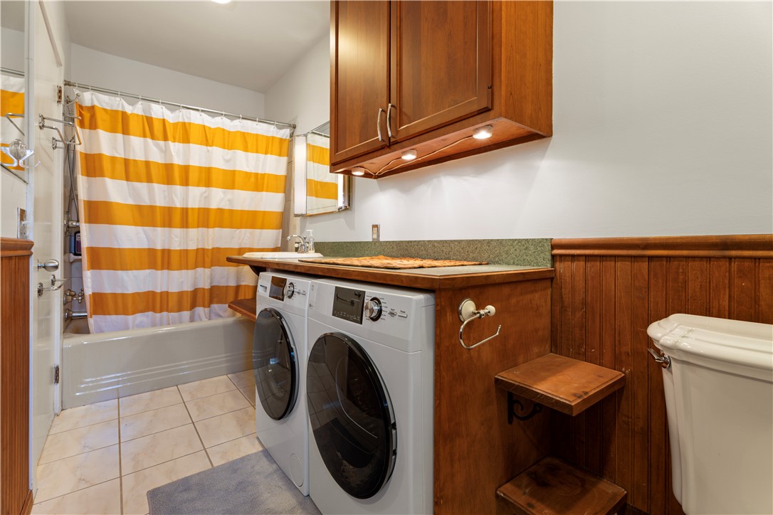 201 Pine Street Corning, NY 14830 - Photo 6 of 42 Full Bath off of Kitchen