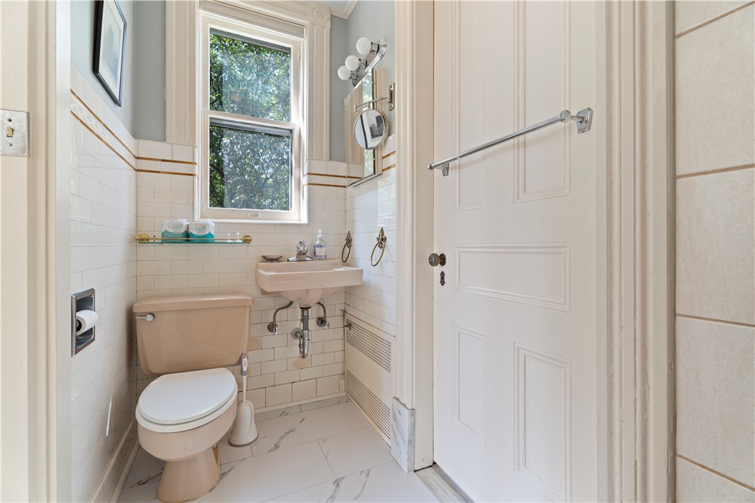 201 Pine Street Corning, NY 14830 - Photo 7 of 42 Jack & Jill Full Bathroom