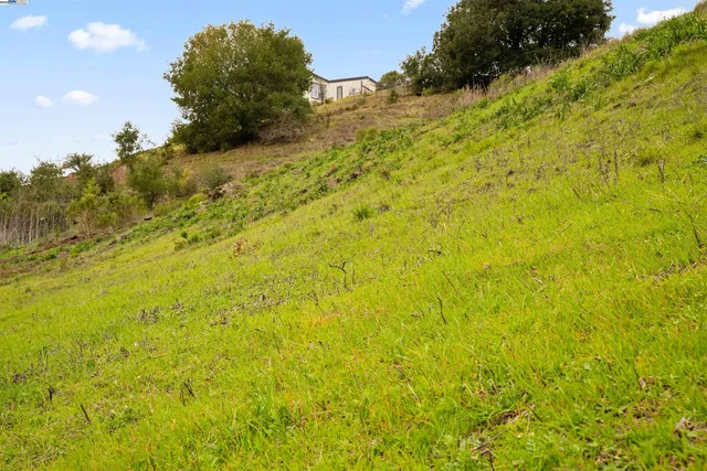 $949,000 | 20 Oak Court, Orinda, CA 94563