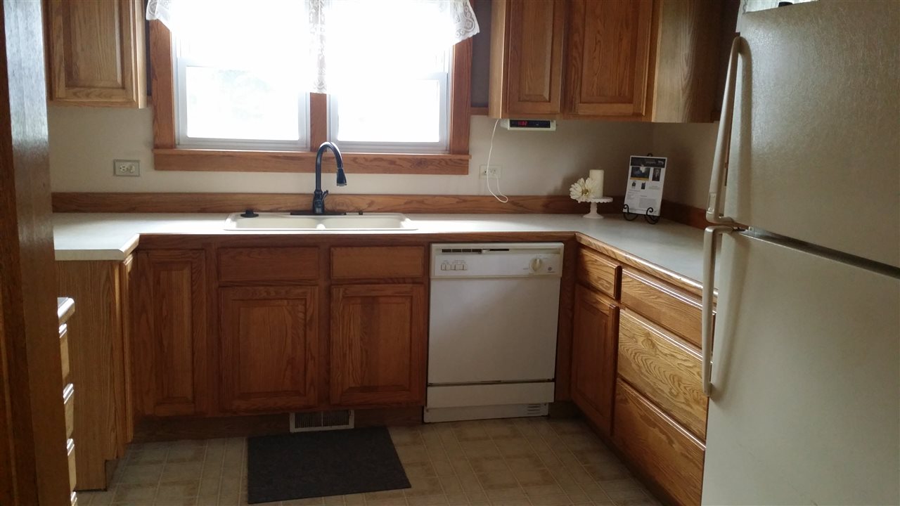 11275 West Vienna Road Montrose, MI 48457 - Photo 2 of 16