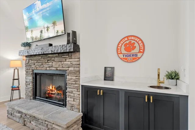 $1,540,000 | 545 Peninsula Road, West Union, SC 29696