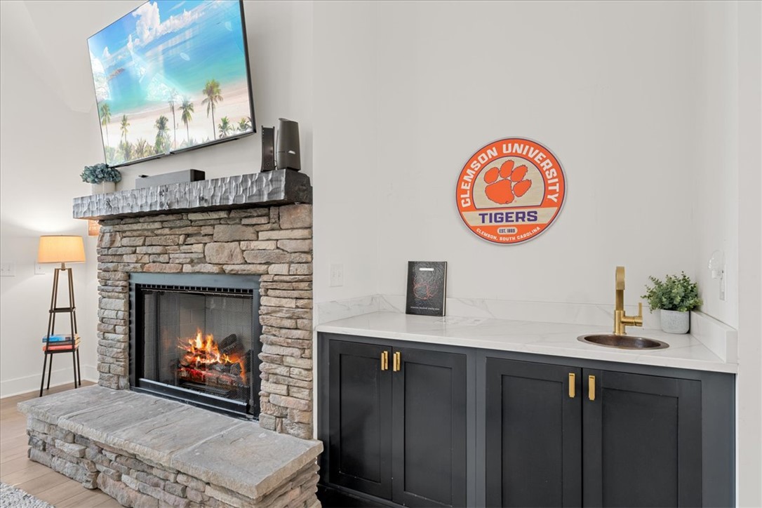 545 Peninsula Road West Union, SC 29696 - Photo 16 of 47