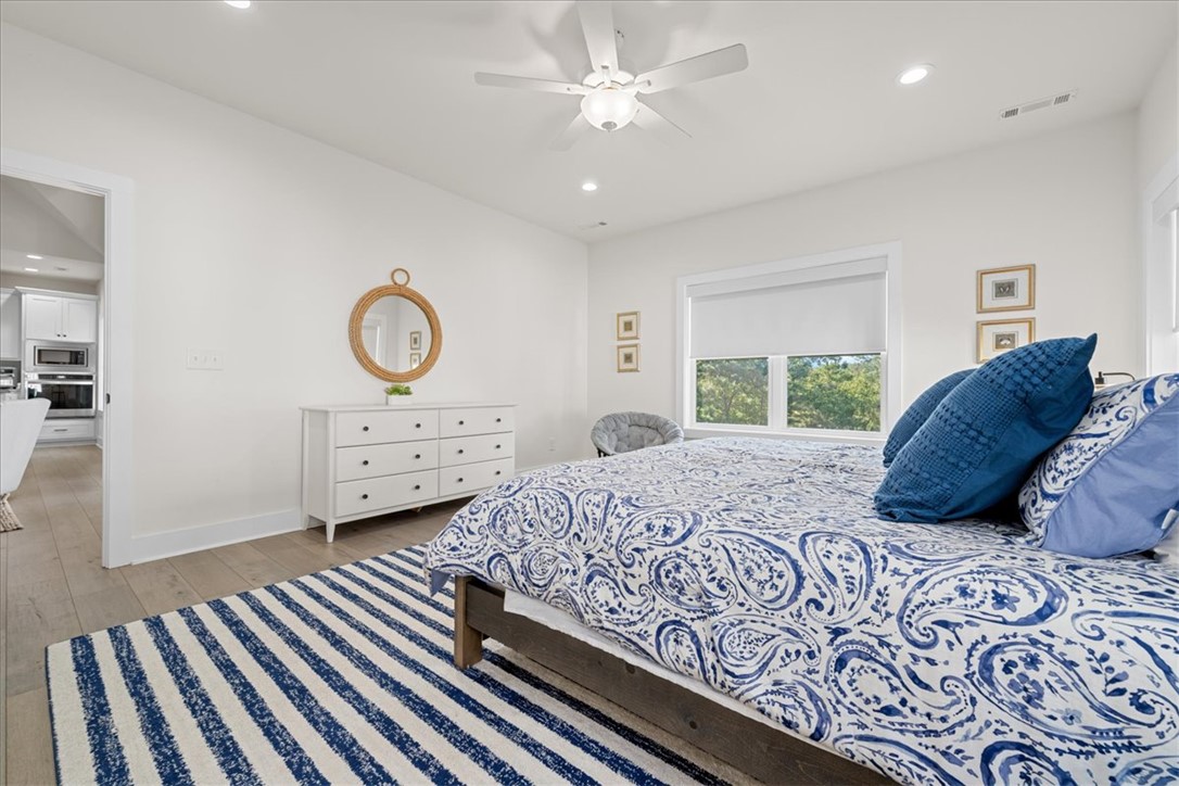 545 Peninsula Road West Union, SC 29696 - Photo 18 of 47