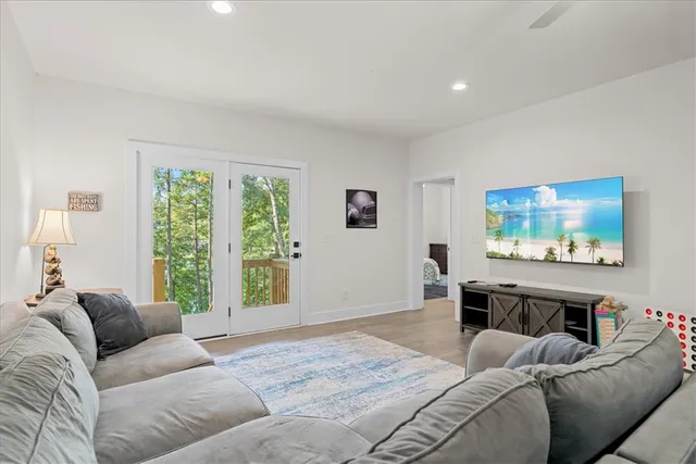 $1,540,000 | 545 Peninsula Road, West Union, SC 29696