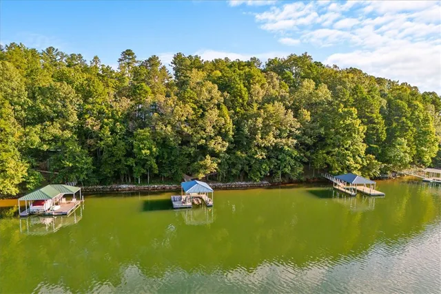 $1,540,000 | 545 Peninsula Road, West Union, SC 29696