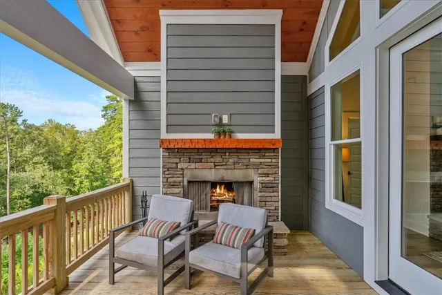 $1,540,000 | 545 Peninsula Road, West Union, SC 29696