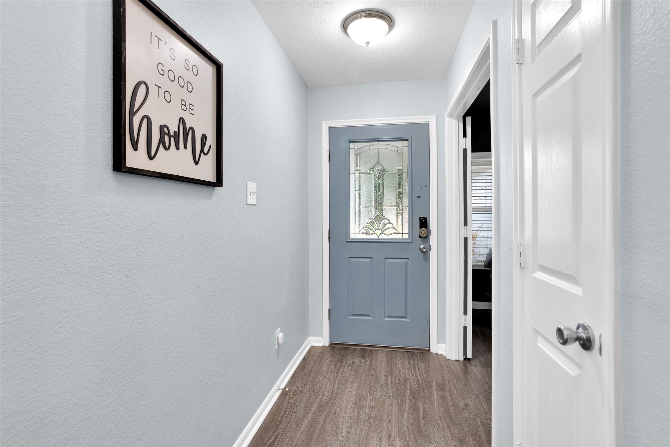 3015 Beacon Grove Street Spring, TX 77389 - Photo 4 of 29 Entry hall. LVP flooring throughout