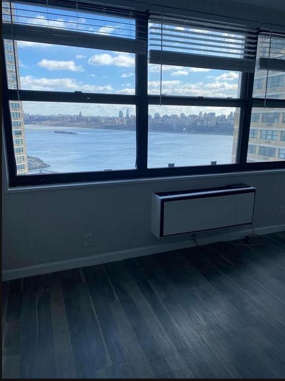 7000 Boulevard East, Unit 29I Guttenberg, NJ 07093 - Photo 5 of 16 a view of sitting area