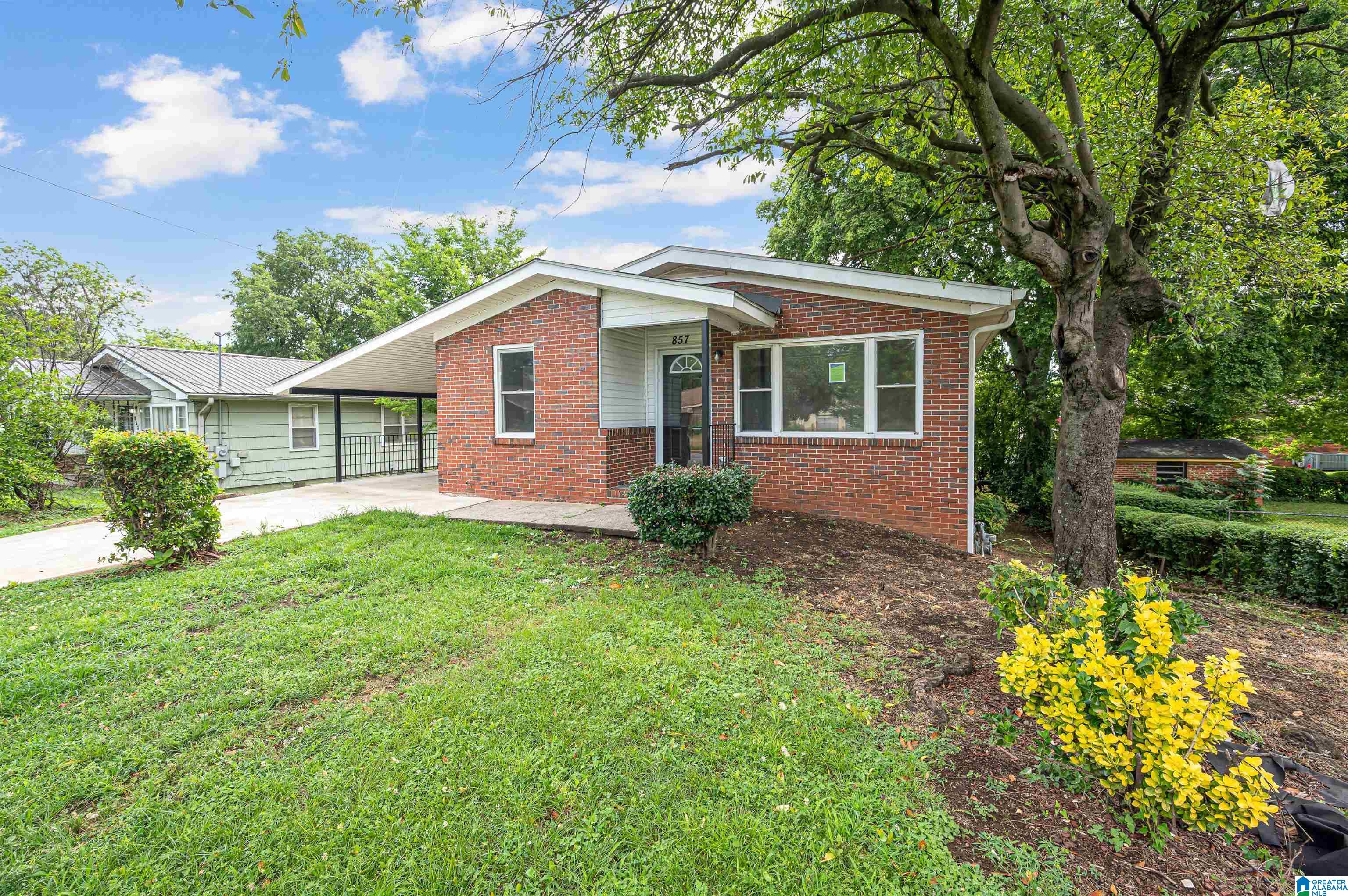 857 Goldwire Street Southwest Birmingham, AL 35211 - Photo 3 of 41