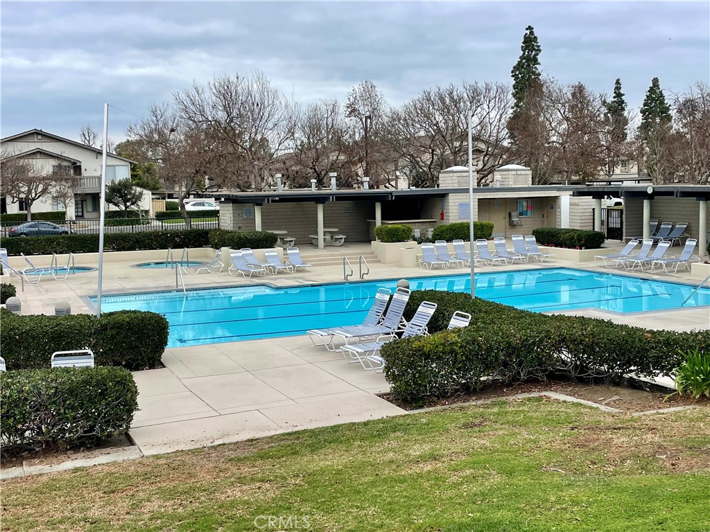 15 Spring Buck Irvine, CA 92614 - Photo 21 of 21 Woodbridge Community salt water pool