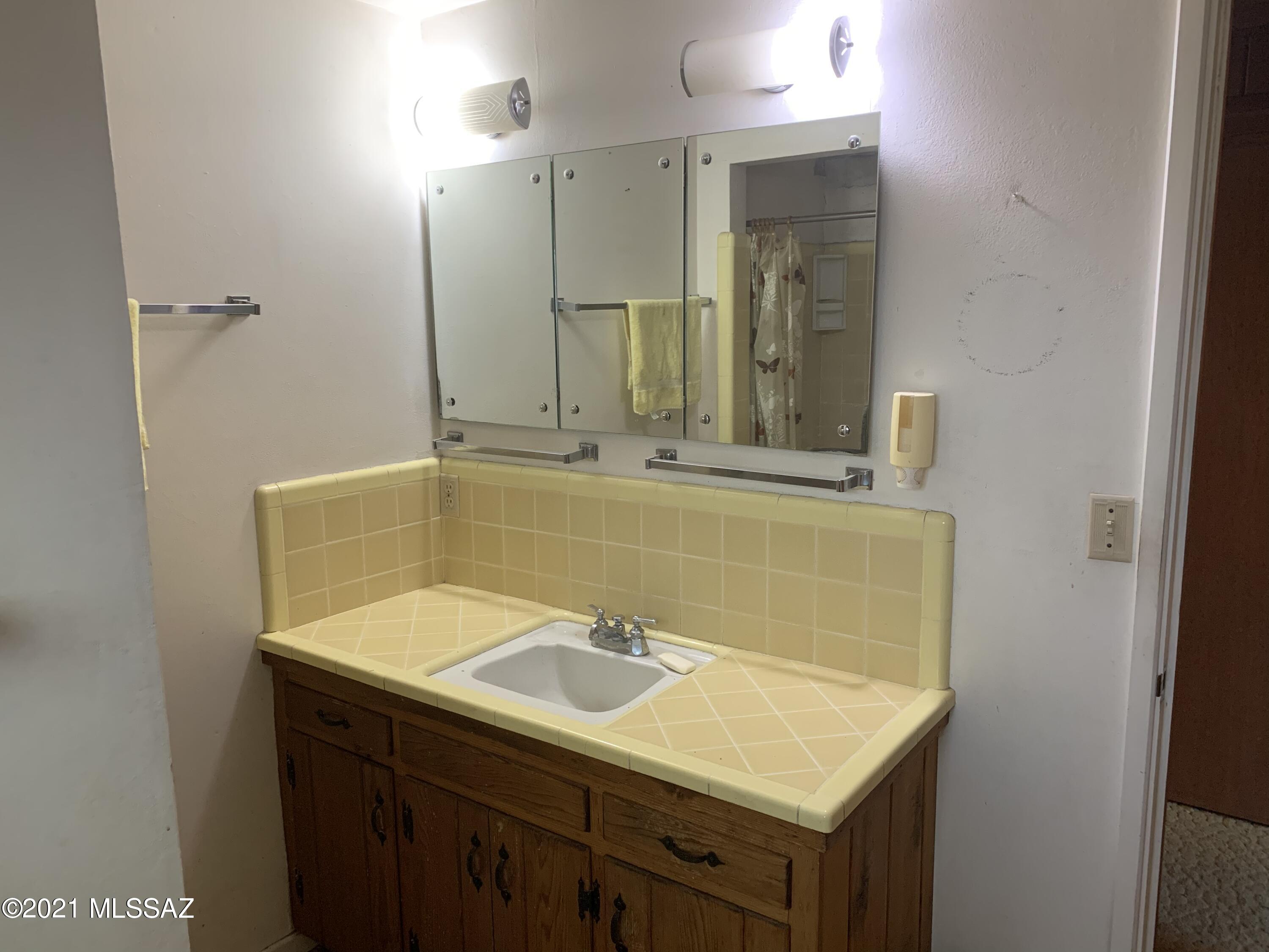 9161 East Magdalena Road Tucson, AZ 85710 - Photo 18 of 23 Gallery Image 18