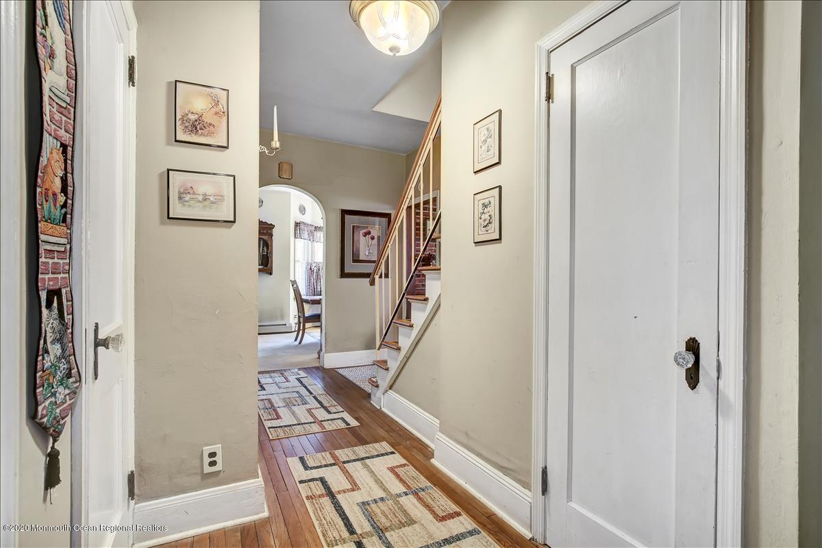 307 Squankum Road Farmingdale, NJ 07727 - Photo 12 of 37 307SquankumRd_017