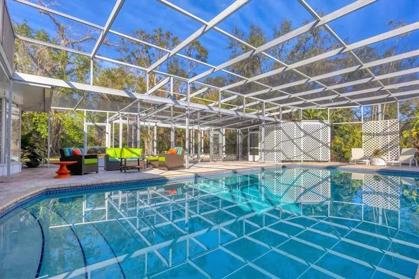 $2,800 | 2605 Desoto Road, Sarasota, FL 34234